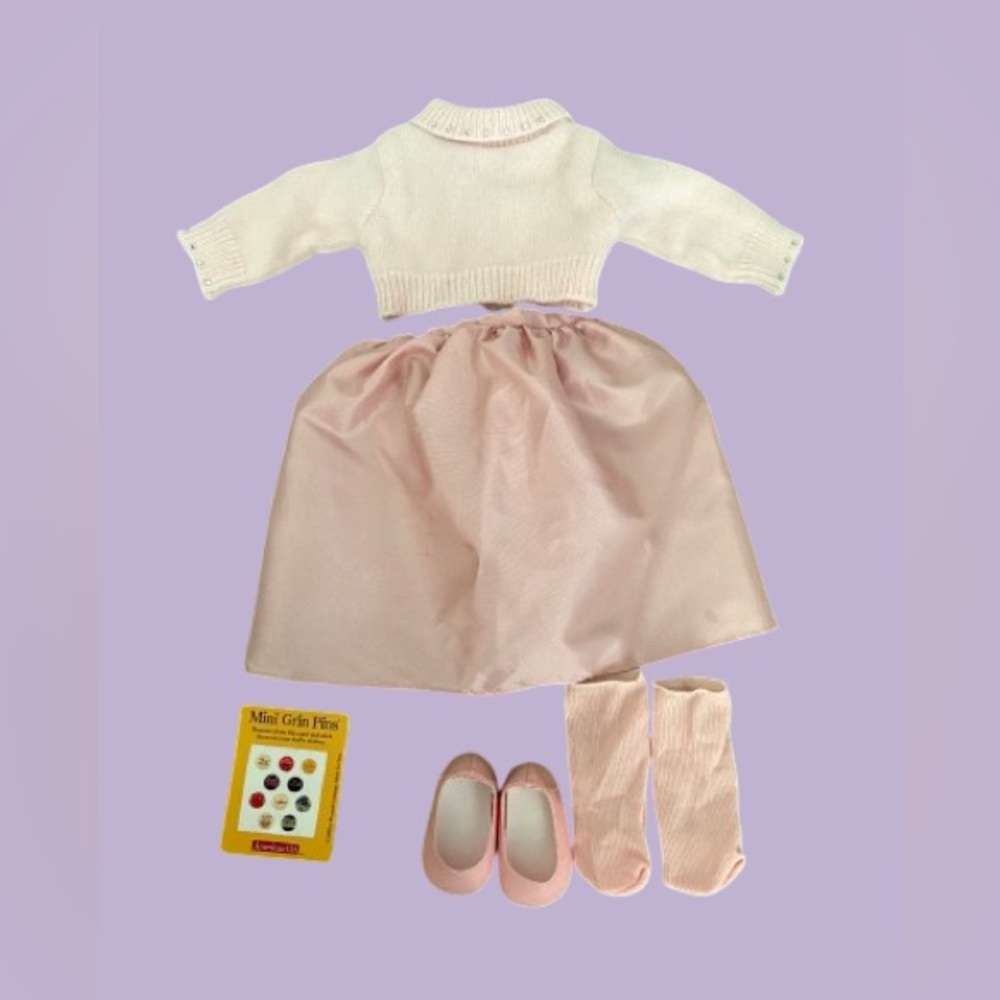 American Girl of Today Petal Pink First Edition Holiday Set - Retired + Vintage
